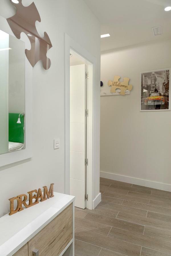 Appartement Suncity Teatro Premier à Málaga Extérieur photo